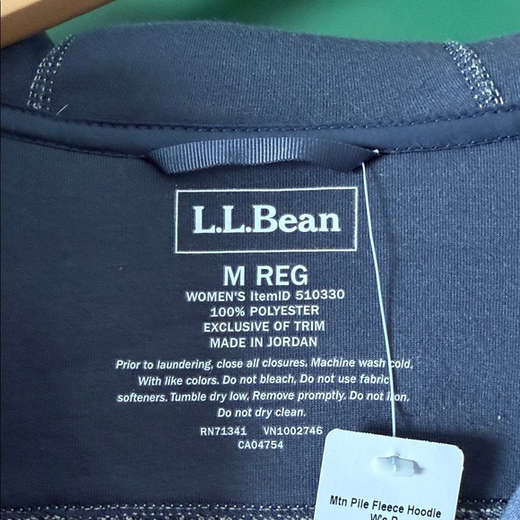 L.L. Bean Mountain Pile Fleece Hoodie Womens M Jacket NWT Cozy Warm Teddy - Picture 2 of 11